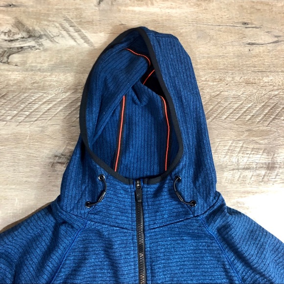 SOLD Champion | Jacket - Picture 3 of 6